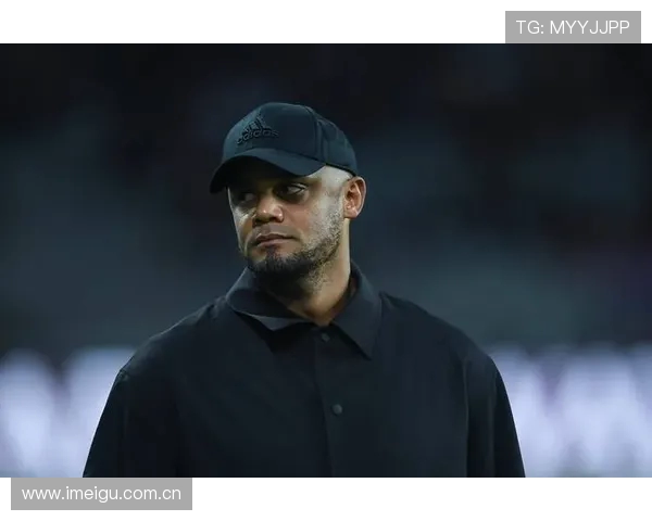 埃贝尔盛赞孔帕尼执教能力称拜仁幸运同时透露正商讨于帕梅卡诺续约